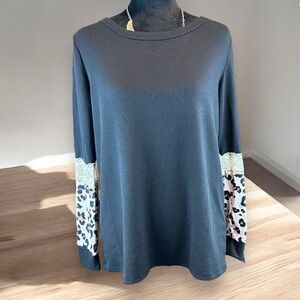 Bibi Women's SM Black Waffle Knit Top Leopard Crochet Sleeve Chic Layering Boho